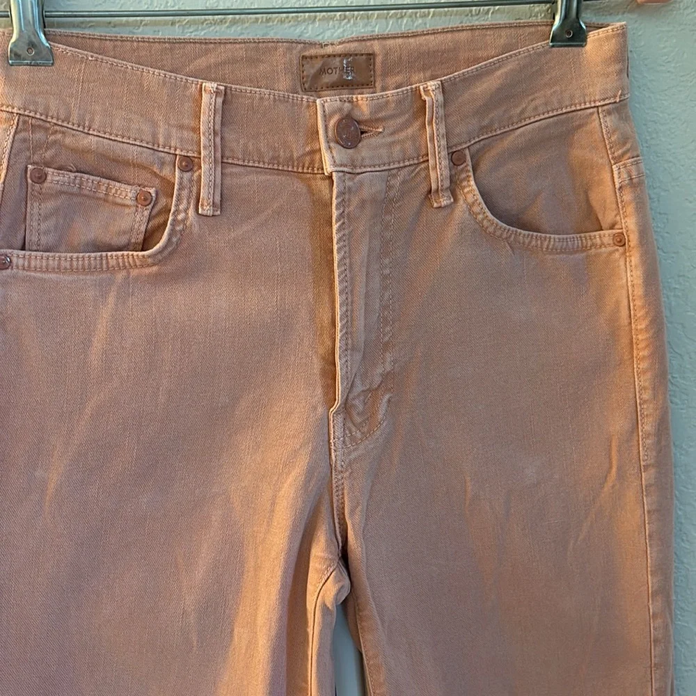 Like new MOTHER the insider ankle fray Jeans in Soft Peach 26 - Picture 4 of 12